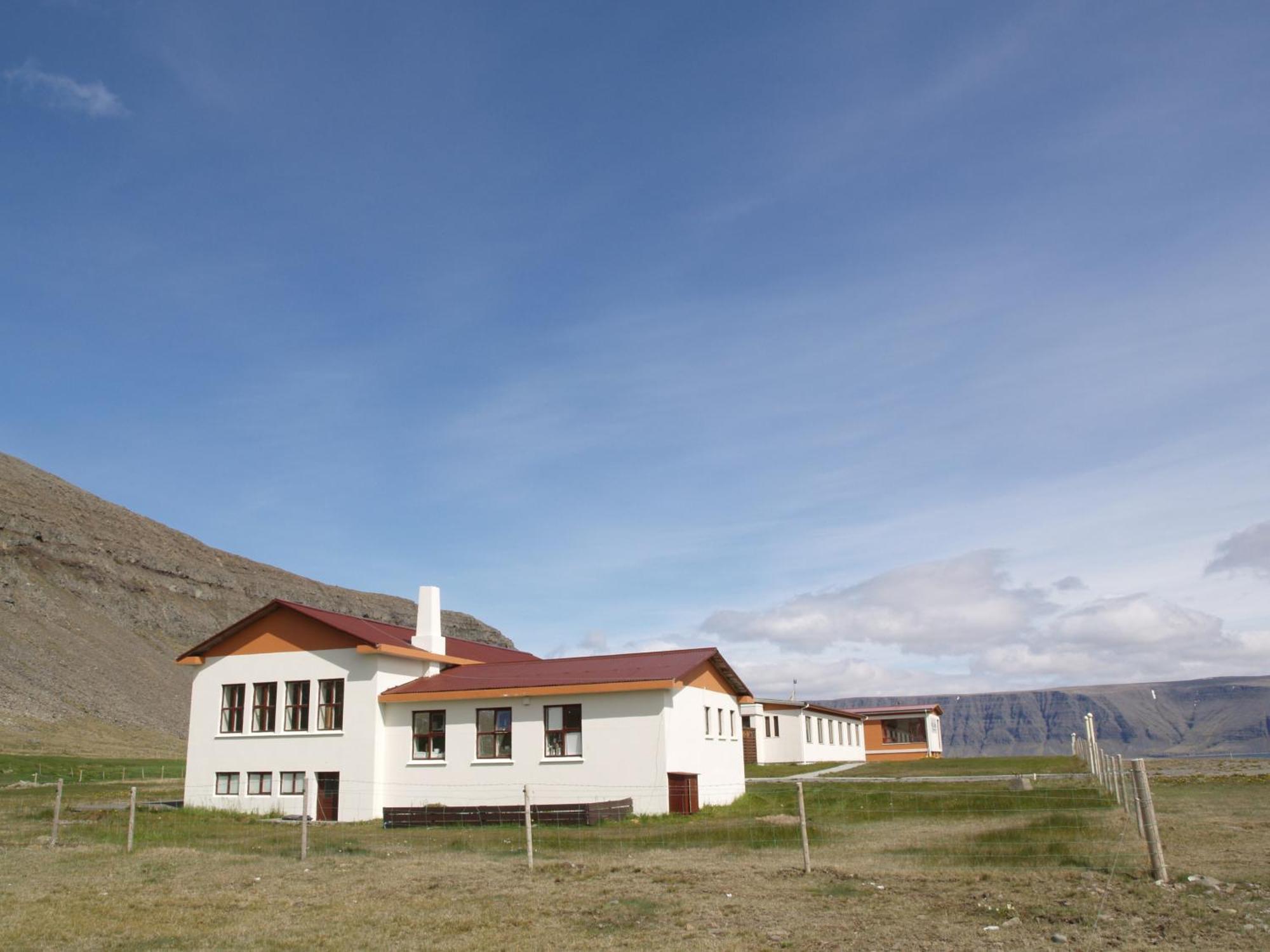 Hotel Latrabjarg Hnjotur Exteriör bild