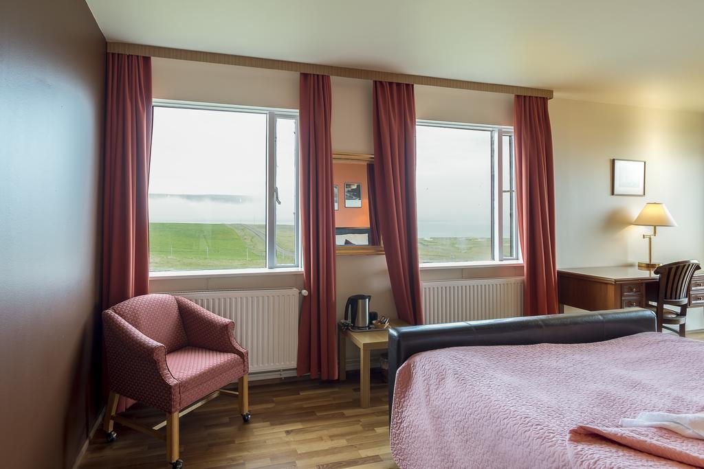 Hotel Latrabjarg Hnjotur Exteriör bild